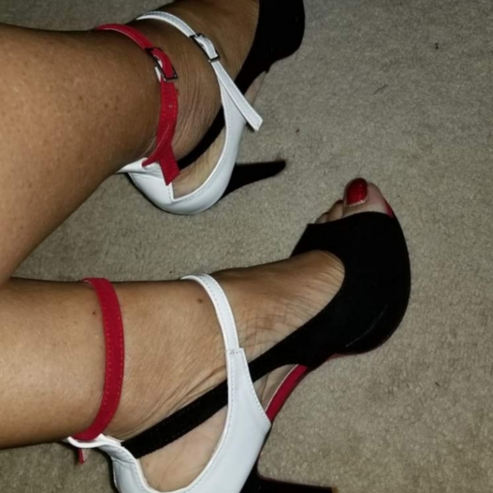 High heels strappy sandals